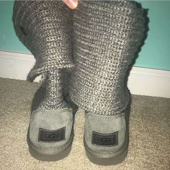 Grey Knit UGGS - Picture 2 of 2